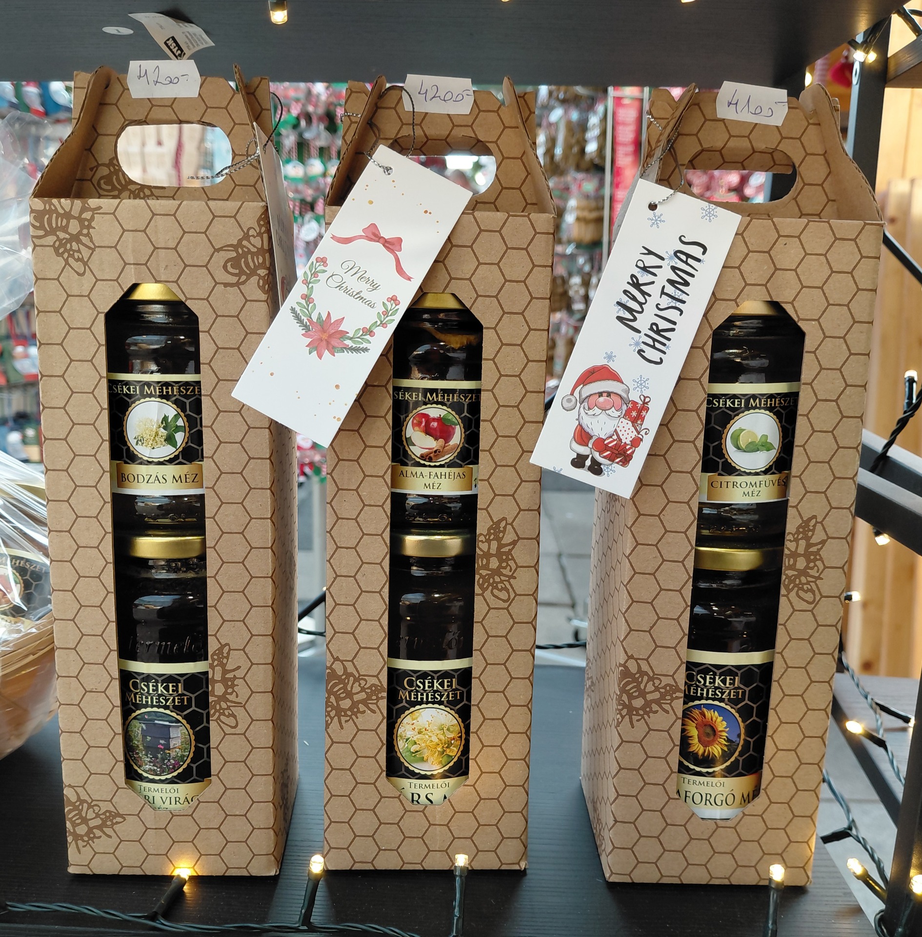 Kettes méztorony 1 x 500g-os termelői mézekkel 1x250g mézkülönlegességgel Ár: 4200 Ft-tól 